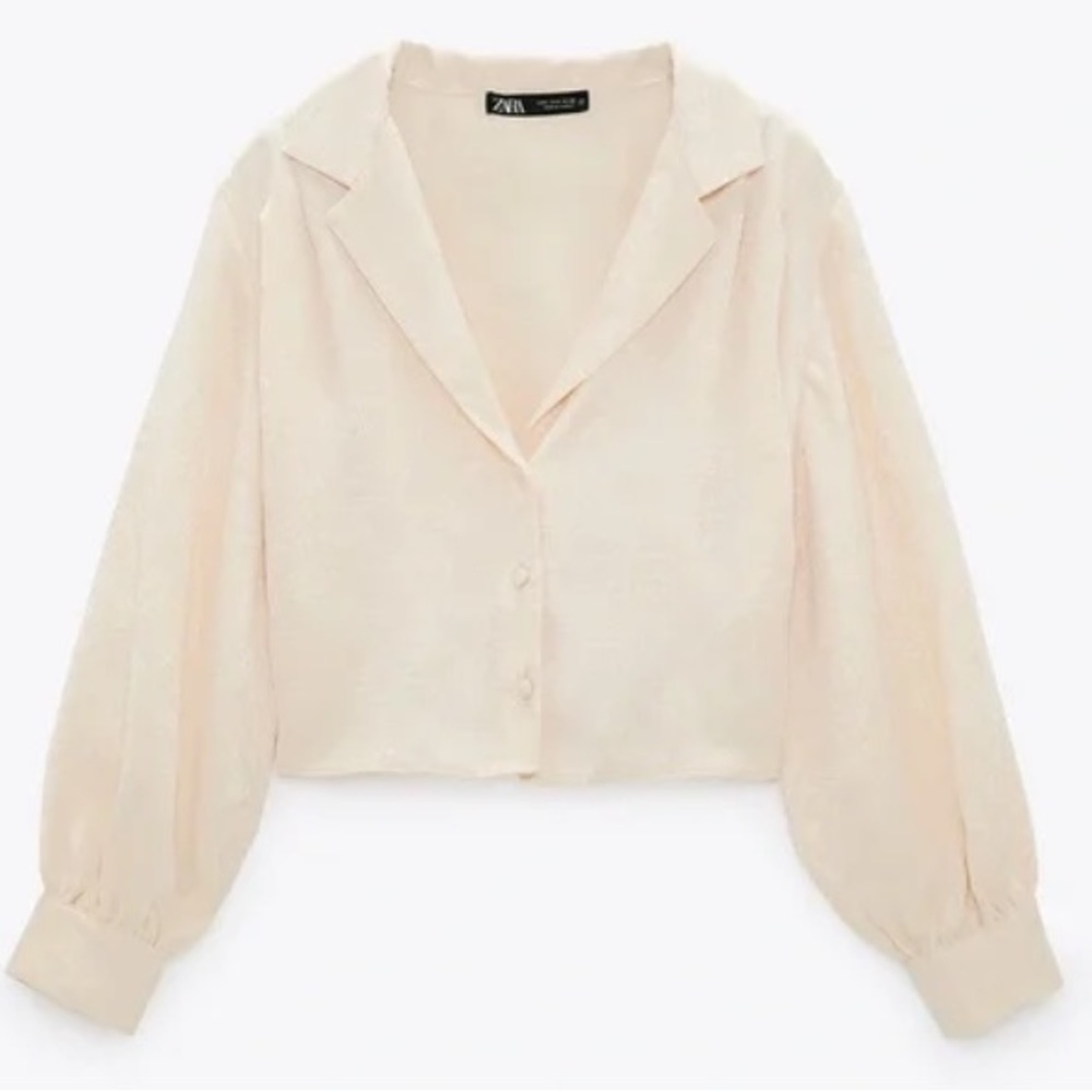 NEVER WORN - ZARA cropped light pink satin long sleeve button down shirt, M